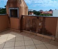 Casa com 188m², 3 dormitórios, 1 suíte, 3 vagas no bairro Jardim Itu Sabará em Porto Alegre