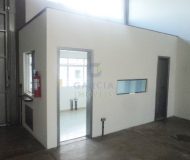 Depósito com 260m², 2 vagas no bairro Sarandi em Porto Alegre