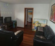 Casa com 174m², 3 dormitórios, 1 suíte, 1 vaga no bairro Jardim Itu Sabará em Porto Alegre