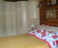 Casa com 172m², 3 dormitórios, 1 suíte, 3 vagas no bairro Jardim Itu Sabará em Porto Alegre