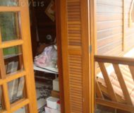 Casa com 172m², 3 dormitórios, 1 suíte, 3 vagas no bairro Jardim Itu Sabará em Porto Alegre