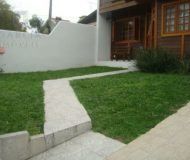 Casa com 172m², 3 dormitórios, 1 suíte, 3 vagas no bairro Jardim Itu Sabará em Porto Alegre