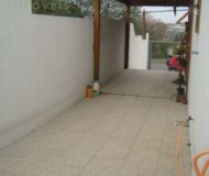 Casa com 172m², 3 dormitórios, 1 suíte, 3 vagas no bairro Jardim Itu Sabará em Porto Alegre