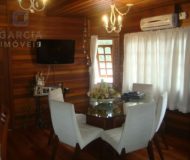 Casa com 172m², 3 dormitórios, 1 suíte, 3 vagas no bairro Jardim Itu Sabará em Porto Alegre