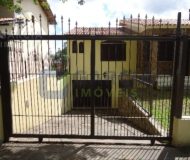 Casa com 280m², 3 dormitórios, 1 suíte, 4 vagas no bairro Sarandi em Porto Alegre