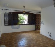 Casa com 280m², 3 dormitórios, 1 suíte, 4 vagas no bairro Sarandi em Porto Alegre