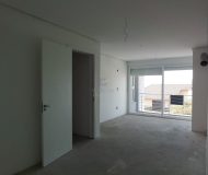 Casa com 204m², 3 dormitórios, 3 suítes, 2 vagas no bairro Jardim Itu Sabará em Porto Alegre