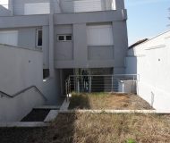 Casa com 204m², 3 dormitórios, 3 suítes, 2 vagas no bairro Jardim Itu Sabará em Porto Alegre