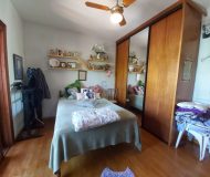 Casa com 212m², 3 dormitórios, 1 suíte, 2 vagas no bairro Vila Floresta em Porto Alegre