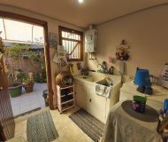 Casa com 212m², 3 dormitórios, 1 suíte, 2 vagas no bairro Vila Floresta em Porto Alegre