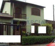 Casa com 288m², 6 dormitórios, 2 suítes, 3 vagas no bairro Vila Elisabeth em Porto Alegre