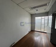 Depósito com 296m², 2 vagas no bairro Sarandi em Porto Alegre