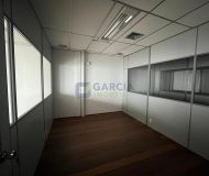 Depósito com 296m², 2 vagas no bairro Sarandi em Porto Alegre