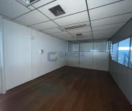 Depósito com 296m², 2 vagas no bairro Sarandi em Porto Alegre
