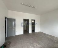 Depósito com 296m², 2 vagas no bairro Sarandi em Porto Alegre