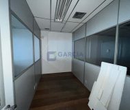 Depósito com 296m², 2 vagas no bairro Sarandi em Porto Alegre