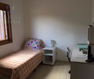 Casa com 134m², 3 dormitórios, 2 suítes, 1 vaga no bairro Jardim Itu Sabará em Porto Alegre