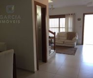 Casa com 134m², 3 dormitórios, 2 suítes, 1 vaga no bairro Jardim Itu Sabará em Porto Alegre