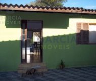 Casa com 78m², 2 dormitórios, 3 vagas no bairro Sarandi em Porto Alegre