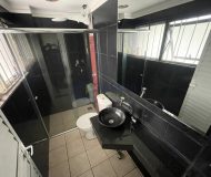 Depósito com 305m² no bairro Santa Maria Goretti em Porto Alegre
