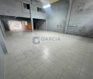 Depósito com 305m² no bairro Santa Maria Goretti em Porto Alegre