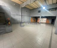 Depósito com 305m² no bairro Santa Maria Goretti em Porto Alegre
