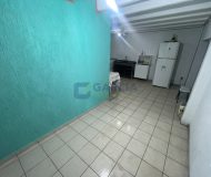 Depósito com 305m² no bairro Santa Maria Goretti em Porto Alegre