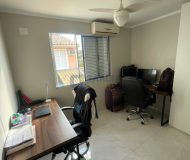 Casa com 67m², 2 dormitórios, 2 vagas no bairro Sarandi em Porto Alegre