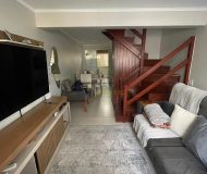 Casa com 67m², 2 dormitórios, 2 vagas no bairro Sarandi em Porto Alegre