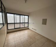 Depósito com 781m², 4 vagas no bairro Sarandi em Porto Alegre