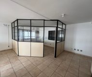 Depósito com 781m², 4 vagas no bairro Sarandi em Porto Alegre