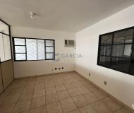 Depósito com 781m², 4 vagas no bairro Sarandi em Porto Alegre