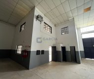 Depósito com 781m², 4 vagas no bairro Sarandi em Porto Alegre