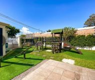 Apartamento com 51m², 2 dormitórios, 1 suíte, 1 vaga no bairro São Sebastião em Porto Alegre