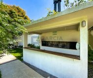 Apartamento com 51m², 2 dormitórios, 1 suíte, 1 vaga no bairro São Sebastião em Porto Alegre