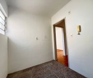 Apartamento com 58m², 2 dormitórios, 1 vaga no bairro Jardim São Pedro em Porto Alegre