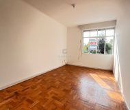 Apartamento com 58m², 2 dormitórios, 1 vaga no bairro Jardim São Pedro em Porto Alegre