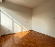 Apartamento com 58m², 2 dormitórios, 1 vaga no bairro Jardim São Pedro em Porto Alegre