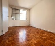 Apartamento com 58m², 2 dormitórios, 1 vaga no bairro Jardim São Pedro em Porto Alegre