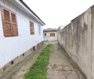 Casa com 150m², 3 dormitórios, 3 vagas no bairro Parque dos Maias em Porto Alegre