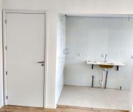 Apartamento com 45m², 2 dormitórios, 1 vaga no bairro Morro Santana em Porto Alegre