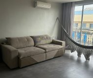 Casa com 356m², 4 dormitórios, 1 suíte, 4 vagas no bairro Navegantes em Porto Alegre