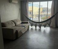 Casa com 356m², 4 dormitórios, 1 suíte, 4 vagas no bairro Navegantes em Porto Alegre