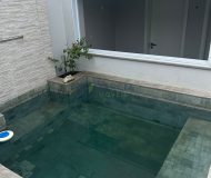 Casa com 356m², 4 dormitórios, 1 suíte, 4 vagas no bairro Navegantes em Porto Alegre