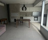 Casa com 356m², 4 dormitórios, 1 suíte, 4 vagas no bairro Navegantes em Porto Alegre