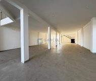 Loja com 781m² no bairro Sarandi em Porto Alegre