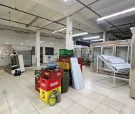 Loja com 1.500m², 4 vagas no bairro Sarandi em Porto Alegre