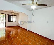 Casa com 153m², 3 dormitórios, 1 suíte, 2 vagas no bairro Sarandi em Porto Alegre