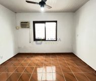 Casa com 153m², 3 dormitórios, 1 suíte, 2 vagas no bairro Sarandi em Porto Alegre