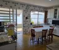 Casa com 188m², 3 dormitórios, 1 suíte, 3 vagas no bairro Jardim Itu Sabará em Porto Alegre